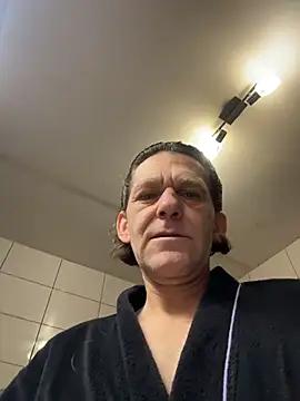 Snapshot of kon77777 chatting on November 2025 03:39:02 AM kon77777 online show from November 2025 03:39:02 AM