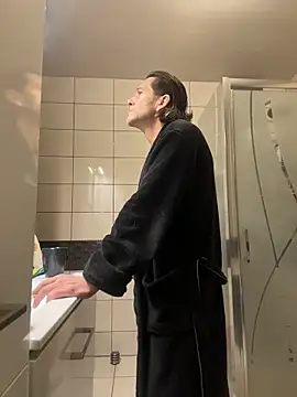 Snapshot of kon77777 chatting on November 2025 04:49:01 AM kon77777 online show from November 2025 04:49:01 AM