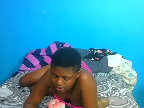 Snapshot of SexySlender_ chatting on November 2025 11:04:02 PM SexySlender online show from November 2025 11:04:02 PM