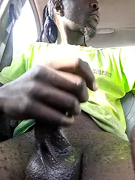 Snapshot of Mboro1988 chatting on April 2026 01:48:02 PM Mboro1988 online show from April 2026 01:48:02 PM