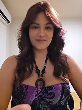 Snapshot of MiaRides19 chatting on March 2026 06:18:02 PM MiaRides19 online show from March 2026 06:18:02 PM