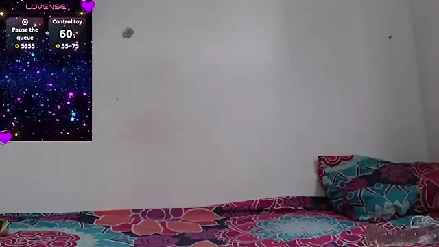 Nikki  uwu online show from December 2025 08:02:01 PM