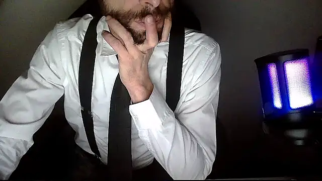 Snapshot of topg84 chatting on April 2026 06:01:02 PM topg84 online show from April 2026 06:01:02 PM