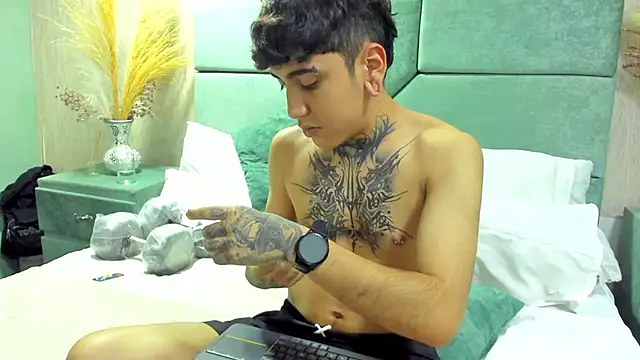 SantiOlsen online show from December 2025 02:24:02 PM