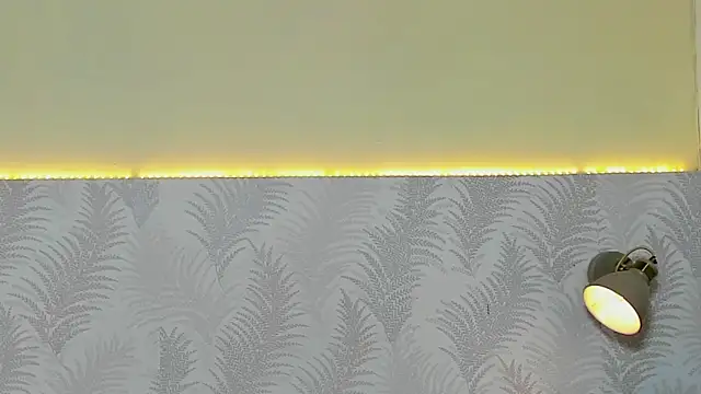 Snapshot of elissaWhite chatting on April 2026 10:29:01 PM elissaWhite online show from April 2026 10:29:01 PM