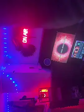 Snapshot of misterincred chatting on April 2026 06:41:01 PM misterincred online show from April 2026 06:41:01 PM