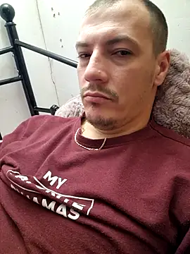 bbyxklaus online show from November 2025 01:17:02 AM