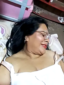 Snapshot of celeste122595 chatting on April 2026 03:02:01 PM celeste122595 online show from April 2026 03:02:01 PM