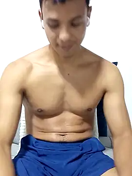 Snapshot of Valois_69 chatting on October 2025 04:18:02 AM Valois 69 online show from October 2025 04:18:02 AM