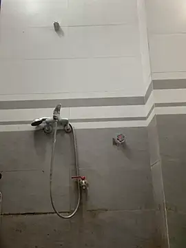 Snapshot of HinayLa chatting on April 2026 03:06:01 PM HinayLa online show from April 2026 03:06:01 PM