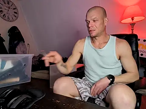 Kinky Play1 online show from March 2026 08:00:01 PM