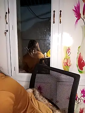 Fish yellow online show from November 2025 07:24:02 PM