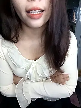 Fish yellow online show from November 2025 02:17:01 PM