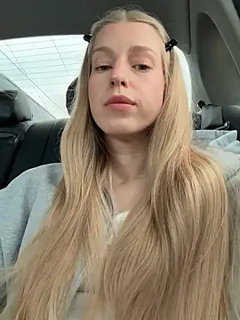 kira mia online show from July 2026 04:21:01 PM