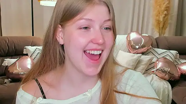 Stella Light online show from February 2026 06:19:01 PM