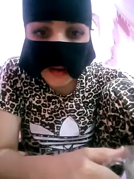 Snapshot of SandyAmr chatting on April 2026 09:59:01 AM SandyAmr online show from April 2026 09:59:01 AM