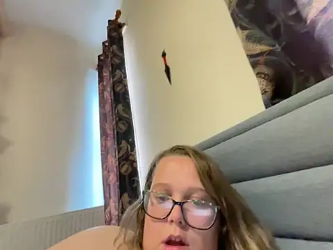 Scarletcum22 online show from November 2025 12:16:01 PM