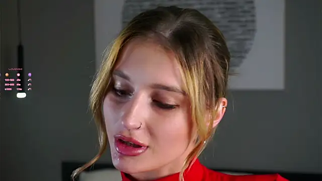 Snapshot of buvei chatting on November 2025 02:19:02 PM buvei online show from November 2025 02:19:02 PM