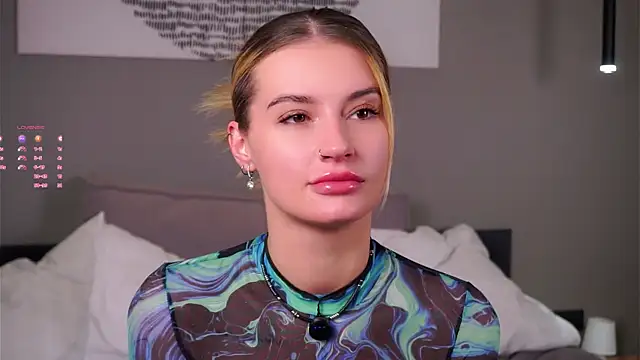 Snapshot of buvei chatting on November 2025 01:44:01 PM buvei online show from November 2025 01:44:01 PM