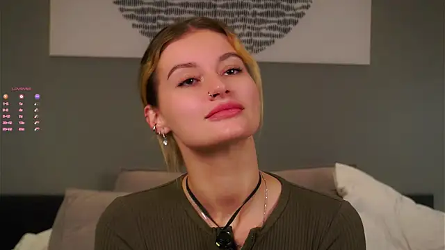 Snapshot of buvei chatting on December 2025 12:54:01 PM buvei online show from December 2025 12:54:01 PM