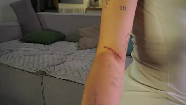 Snapshot of buvei chatting on April 2026 03:14:02 PM buvei online show from April 2026 03:14:02 PM