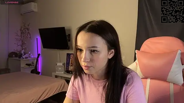 ella simons online show from November 2025 12:20:02 AM