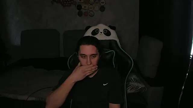 Pohyi  online show from March 2026 03:23:01 AM