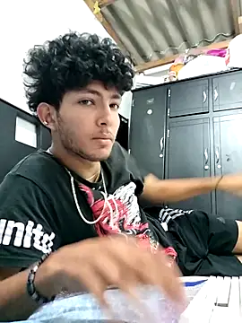 LyliaWood online show from November 2025 01:05:02 AM