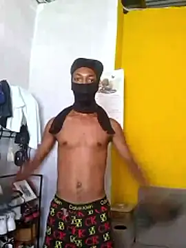 Snapshot of 876tom chatting on February 2026 07:34:02 PM 876tom online show from February 2026 07:34:02 PM