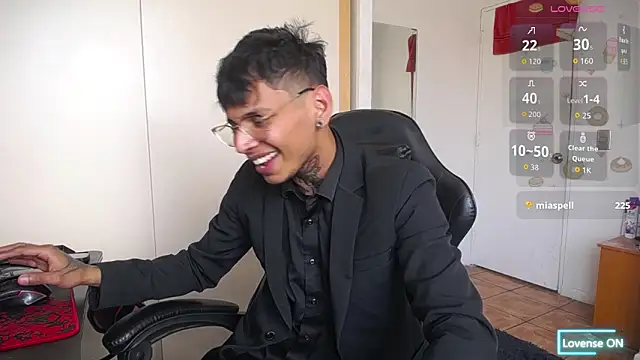 Snapshot of nathan_aress6666 chatting on December 2025 07:53:02 PM nathan aress6666 online show from December 2025 07:53:02 PM