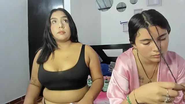 Twodirtyteens18 online show from November 2025 08:40:02 PM