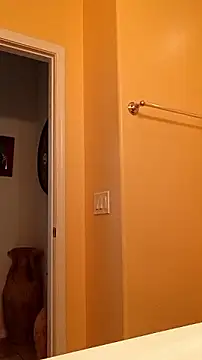 alphacloudGod online show from April 2026 09:15:01 PM