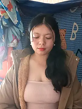 lisa-bae00 online show from February 2026 06:22:01 AM