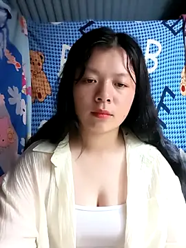 Snapshot of lisa-bae00 chatting on July 2026 12:51:01 PM lisa-bae00 online show from July 2026 12:51:01 PM