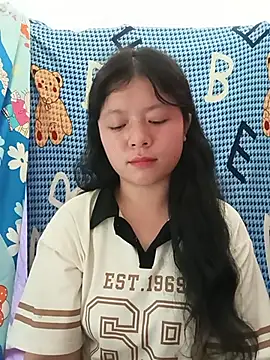 Snapshot of lisa-bae00 chatting on July 2026 01:23:02 AM lisa-bae00 online show from July 2026 01:23:02 AM