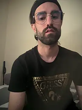 Snapshot of Paapii1098 chatting on April 2026 04:01:01 PM Paapii1098 online show from April 2026 04:01:01 PM