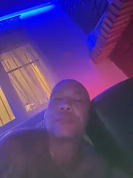 gitanoMad online show from November 2025 02:00:01 AM