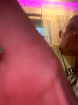 gitanoMad online show from December 2025 12:07:02 AM