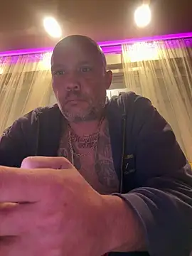 gitanoMad online show from April 2026 10:07:01 PM