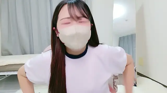 Snapshot of yui_chan00 chatting on April 2026 08:19:02 AM yui chan00 online show from April 2026 08:19:02 AM