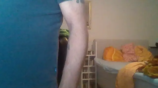 Snapshot of aufstieg95 chatting on November 2025 03:10:02 AM aufstieg95 online show from November 2025 03:10:02 AM