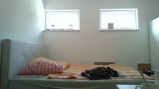 Snapshot of aufstieg95 chatting on April 2026 12:36:02 PM aufstieg95 online show from April 2026 12:36:02 PM