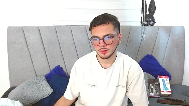 Snapshot of Zac_Golden chatting on November 2025 03:50:02 AM Zac Golden online show from November 2025 03:50:02 AM