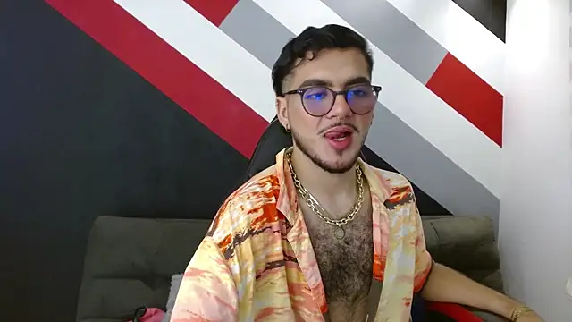 Snapshot of Zac_Golden chatting on November 2025 07:08:02 PM Zac Golden online show from November 2025 07:08:02 PM