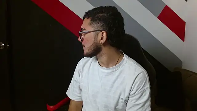 Zac Golden online show from December 2025 11:54:01 PM