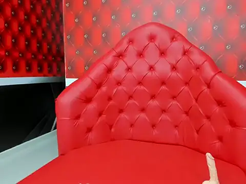 Snapshot of Bianca_Millf chatting on November 2025 04:12:02 AM Bianca Millf online show from November 2025 04:12:02 AM