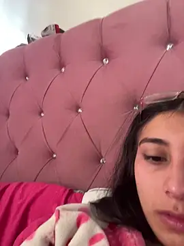 Violeet-Smith online show from February 2026 12:17:01 PM