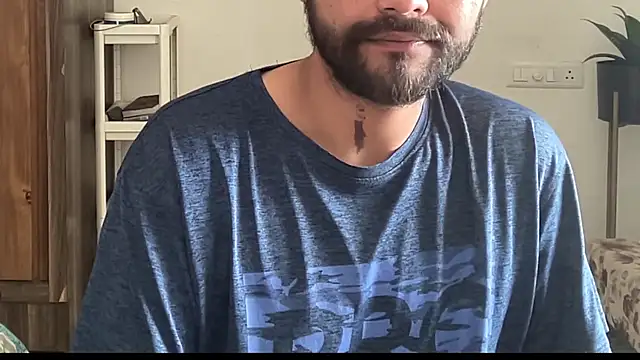 Snapshot of MakeMeAwareAah chatting on November 2025 05:55:01 AM MakeMeAwareAah online show from November 2025 05:55:01 AM