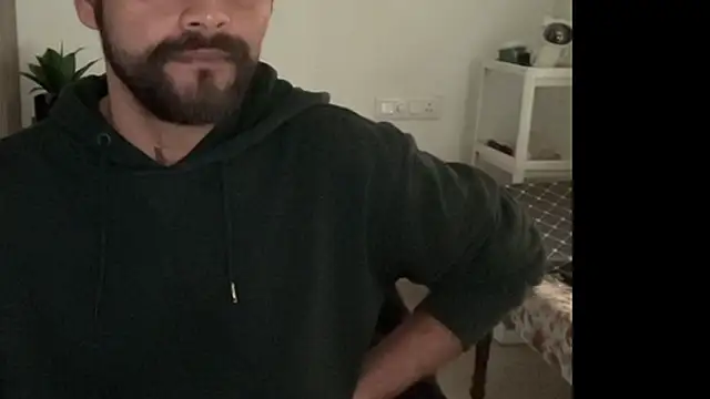 Snapshot of MakeMeAwareAah chatting on December 2025 03:44:02 AM MakeMeAwareAah online show from December 2025 03:44:02 AM