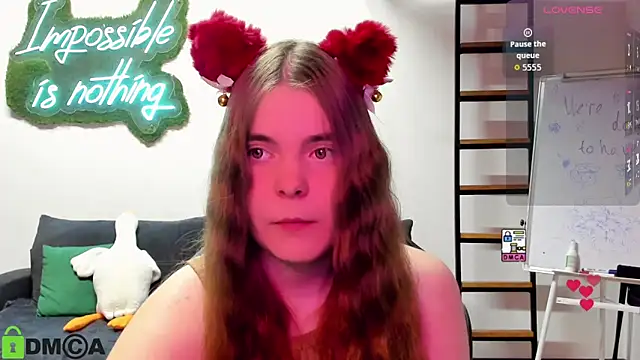 MiraaBloom online show from November 2025 02:06:02 PM